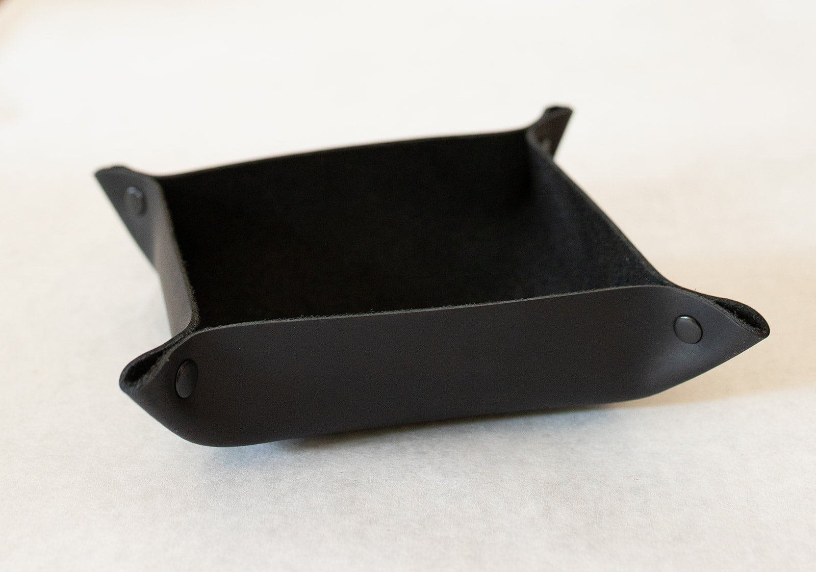Black Valet Catch All Tray, Full Grain Leather from Lindy Leather