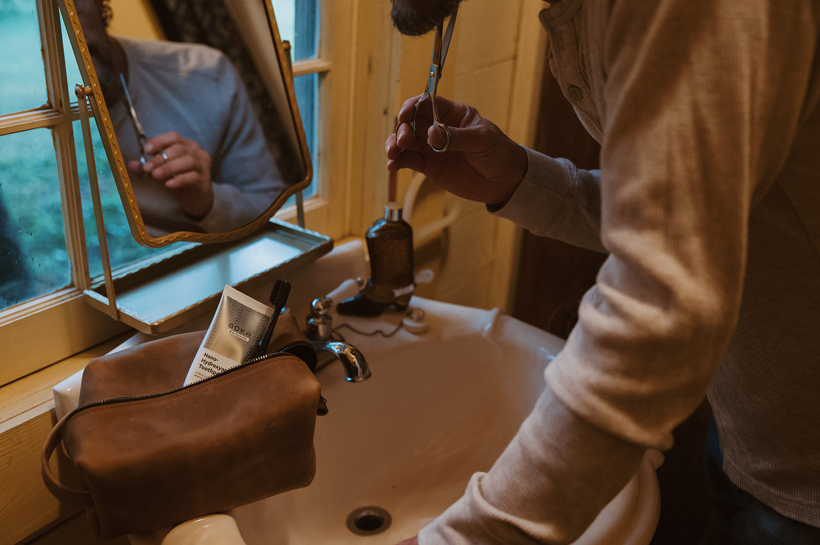Leather Dopp Kit - Gentleman's Travel Kit